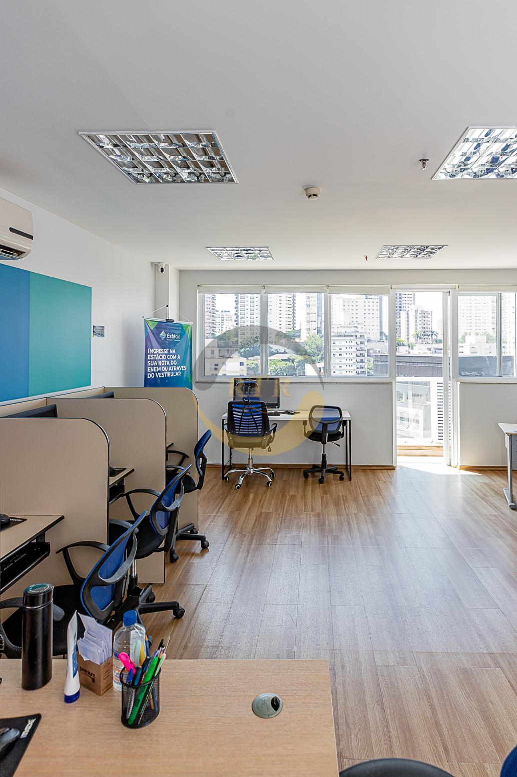 Invista e tenha Retorno Imediato, Sala Comercial, 42 m&sup2;, 2 Vagas Locada na Vila Andrade! Rua Aureliano Guimarães São Paulo - 