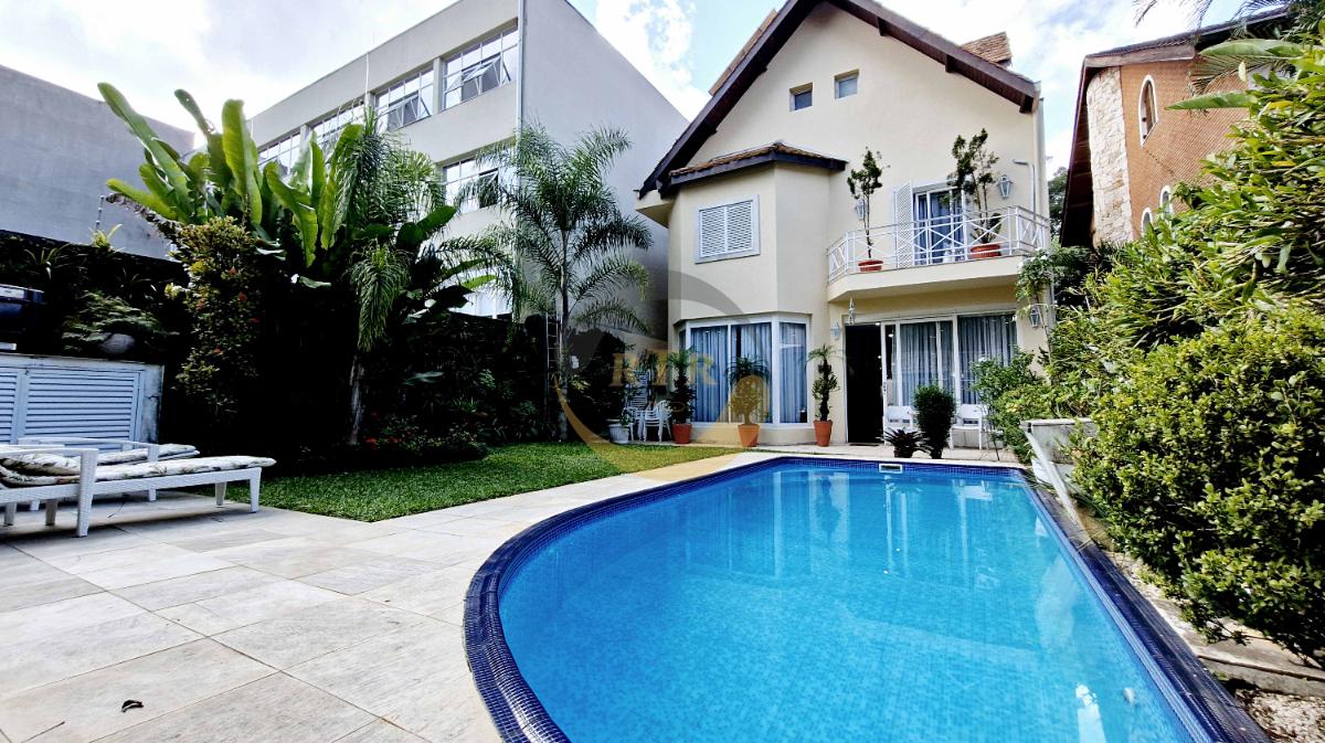 Casa Alto da Boa Vista com 4 Su&iacute;tes e Piscina Privativa em Localiza&ccedil;&atilde;o Nobre  São Paulo - 