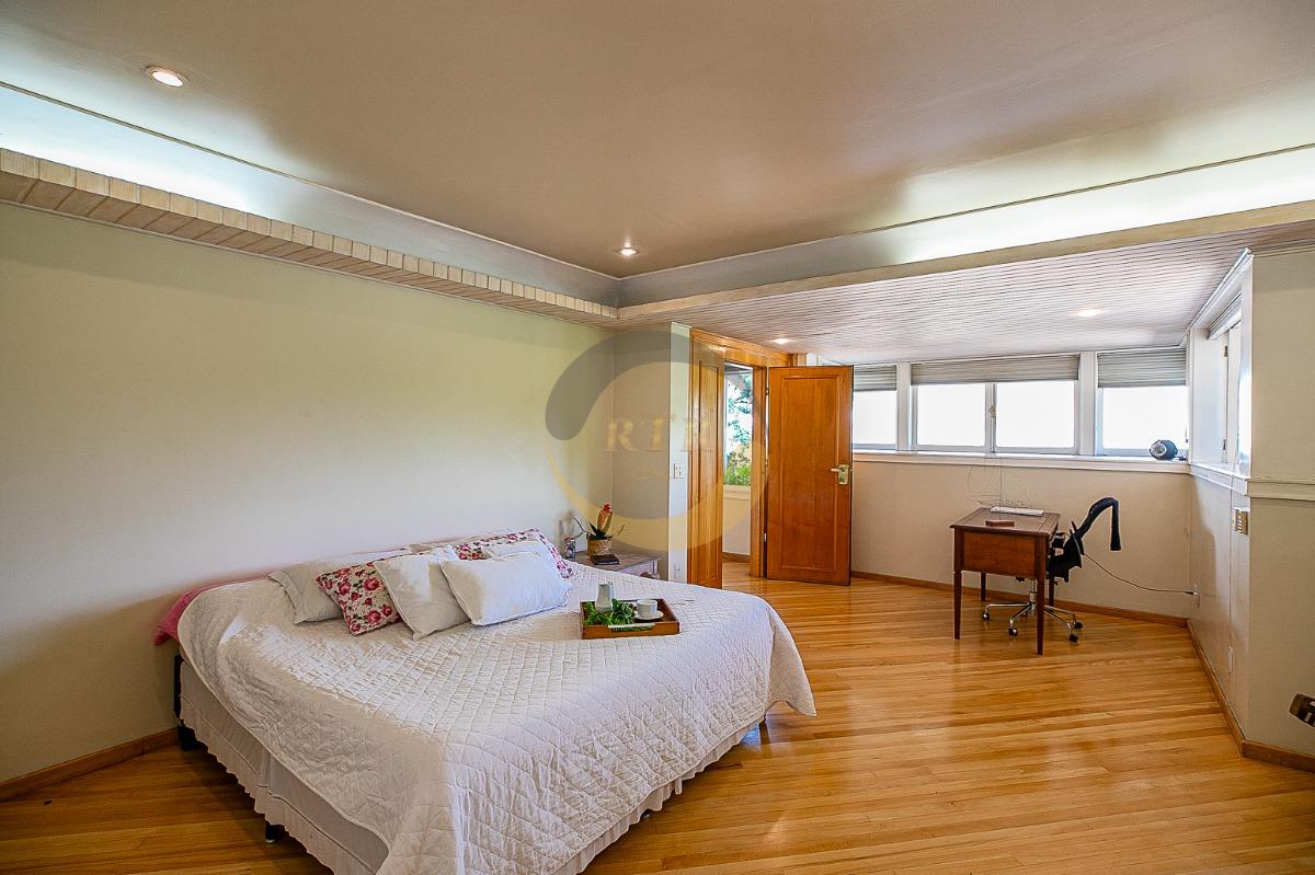 Casa, Jardim Cordeiro, 1.023 M&sup2;, 4 Su&iacute;tes, 8 Vagas, Piscina Aquecida, Muita Sofistica&ccedil;&atilde;o  São Paulo - 