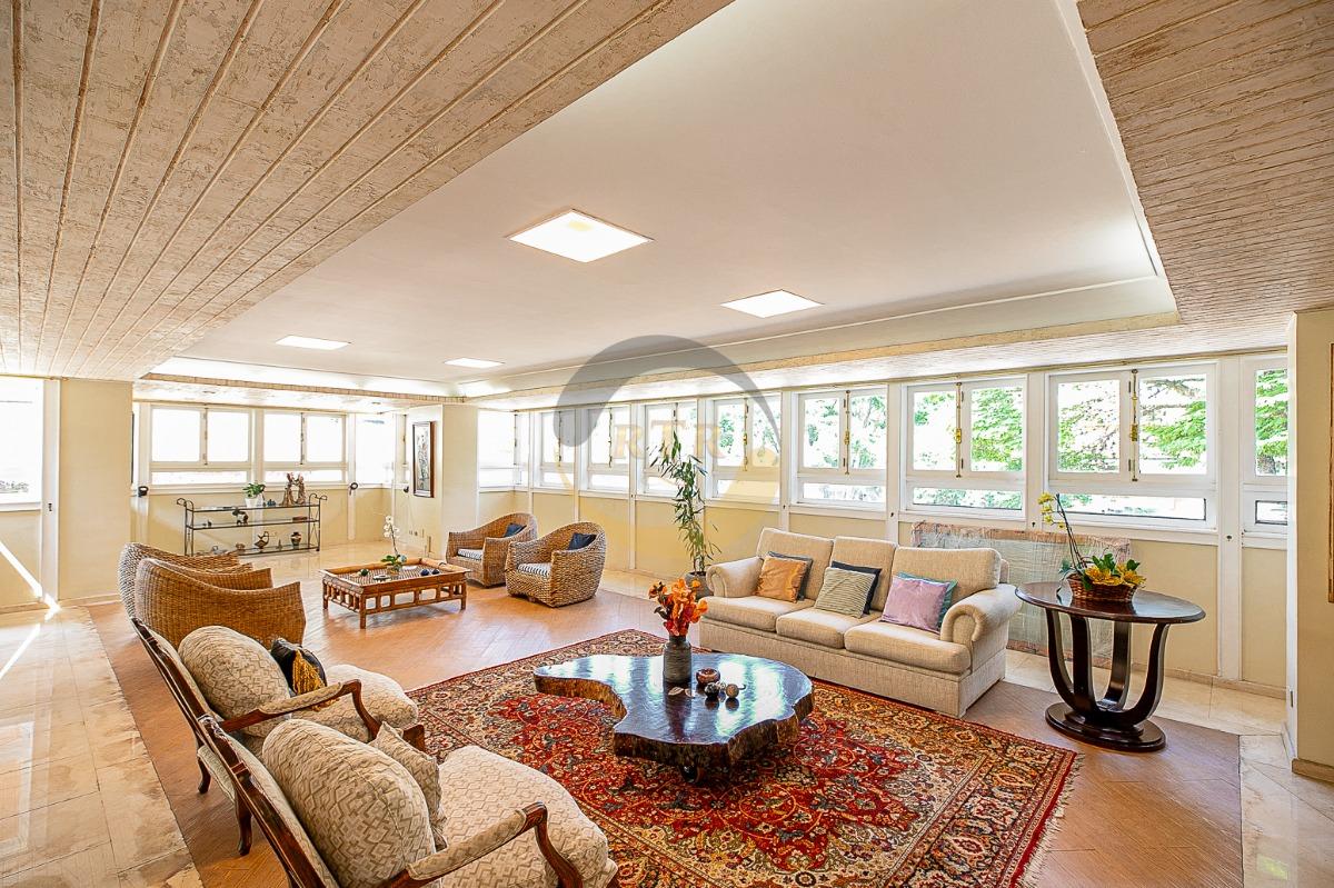 Casa, Jardim Cordeiro, 1.023 M&sup2;, 4 Su&iacute;tes, 8 Vagas, Piscina Aquecida, Muita Sofistica&ccedil;&atilde;o  São Paulo - 