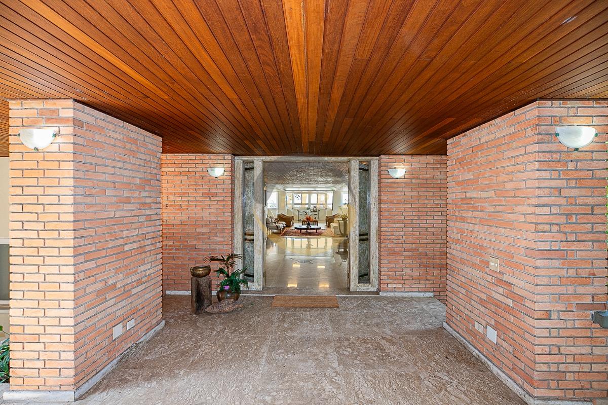 Casa, Jardim Cordeiro, 1.023 M&sup2;, 4 Su&iacute;tes, 8 Vagas, Piscina Aquecida, Muita Sofistica&ccedil;&atilde;o  São Paulo - 