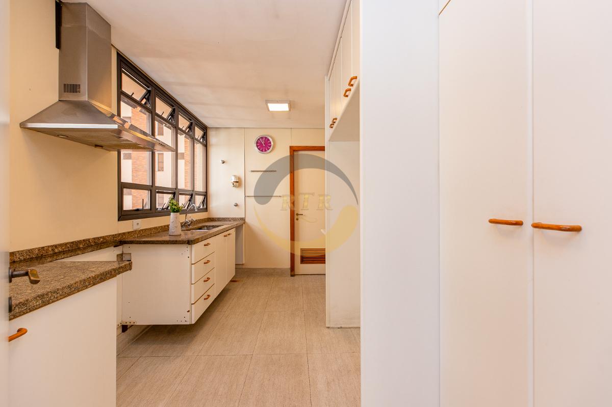 Brooklin, Excelente Oportunidade, Apartamento de Alto Padr&atilde;o, 200 M&sup2;, 2 Su&iacute;tes, 3 Vagas!  São Paulo - 