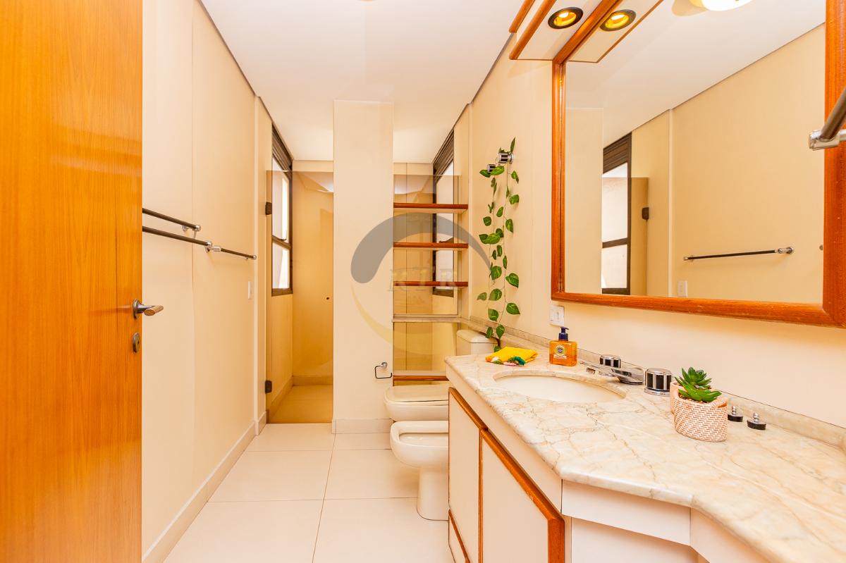 Brooklin, Excelente Oportunidade, Apartamento de Alto Padr&atilde;o, 200 M&sup2;, 2 Su&iacute;tes, 3 Vagas!  São Paulo - 