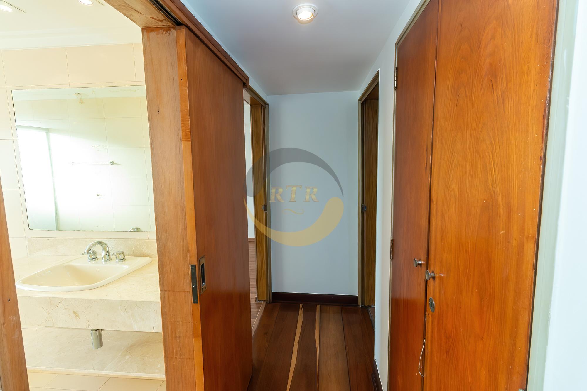 Itaim Bibi, Venda, Apto 98 m&sup2;, 2 Dormit&oacute;rios, 1 Su&iacute;te, 1 Vaga, Vista Maravilhosa!  São Paulo - 