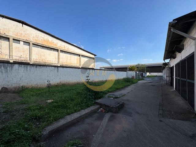 GALP&Atilde;O, MULTI&Uacute;SO, OSASCO ANHANGUERA, 6.200 M&sup2;, 11 DOCAS, 13 M P&Eacute; DIREITO, ESCRIT&Oacute;RIO  Osasco - 