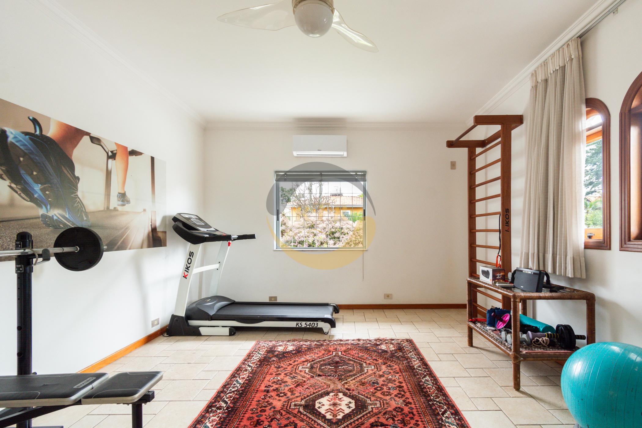 CASA, ALTO PADR&Atilde;O, PLANALTO PAULISTA, 450M&sup2;, 4 DORMIT&Oacute;RIOS, 2 SU&Iacute;TES,  PISCINA, 4 VAGAS  São Paulo - 