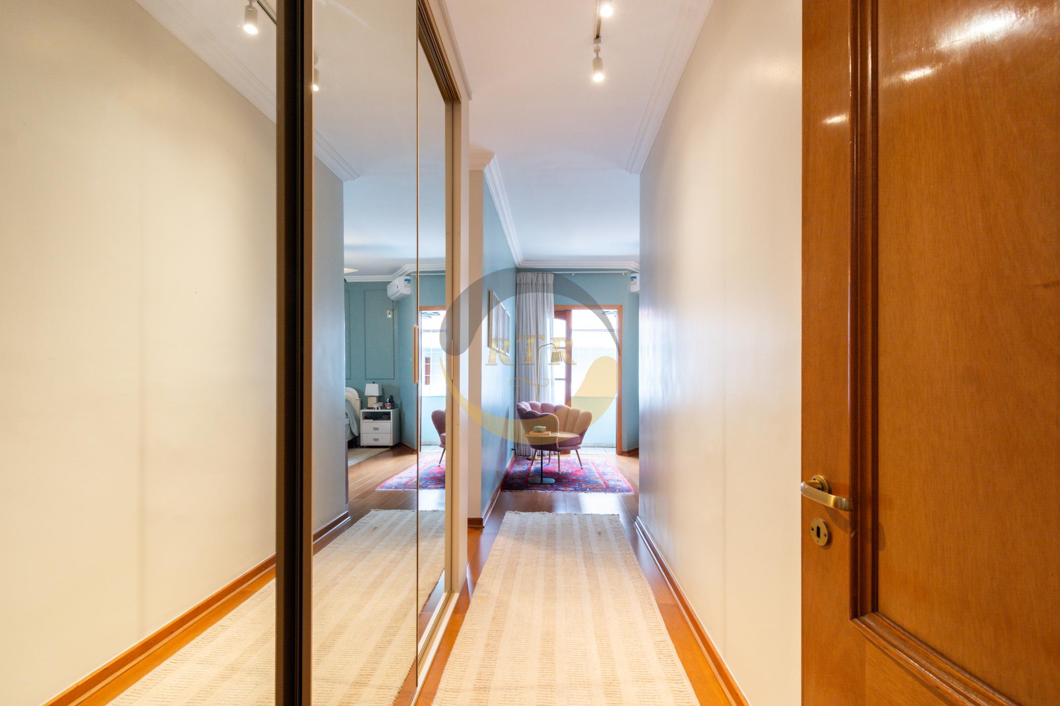 CASA, ALTO PADR&Atilde;O, PLANALTO PAULISTA, 450M&sup2;, 4 DORMIT&Oacute;RIOS, 2 SU&Iacute;TES,  PISCINA, 4 VAGAS  São Paulo - 