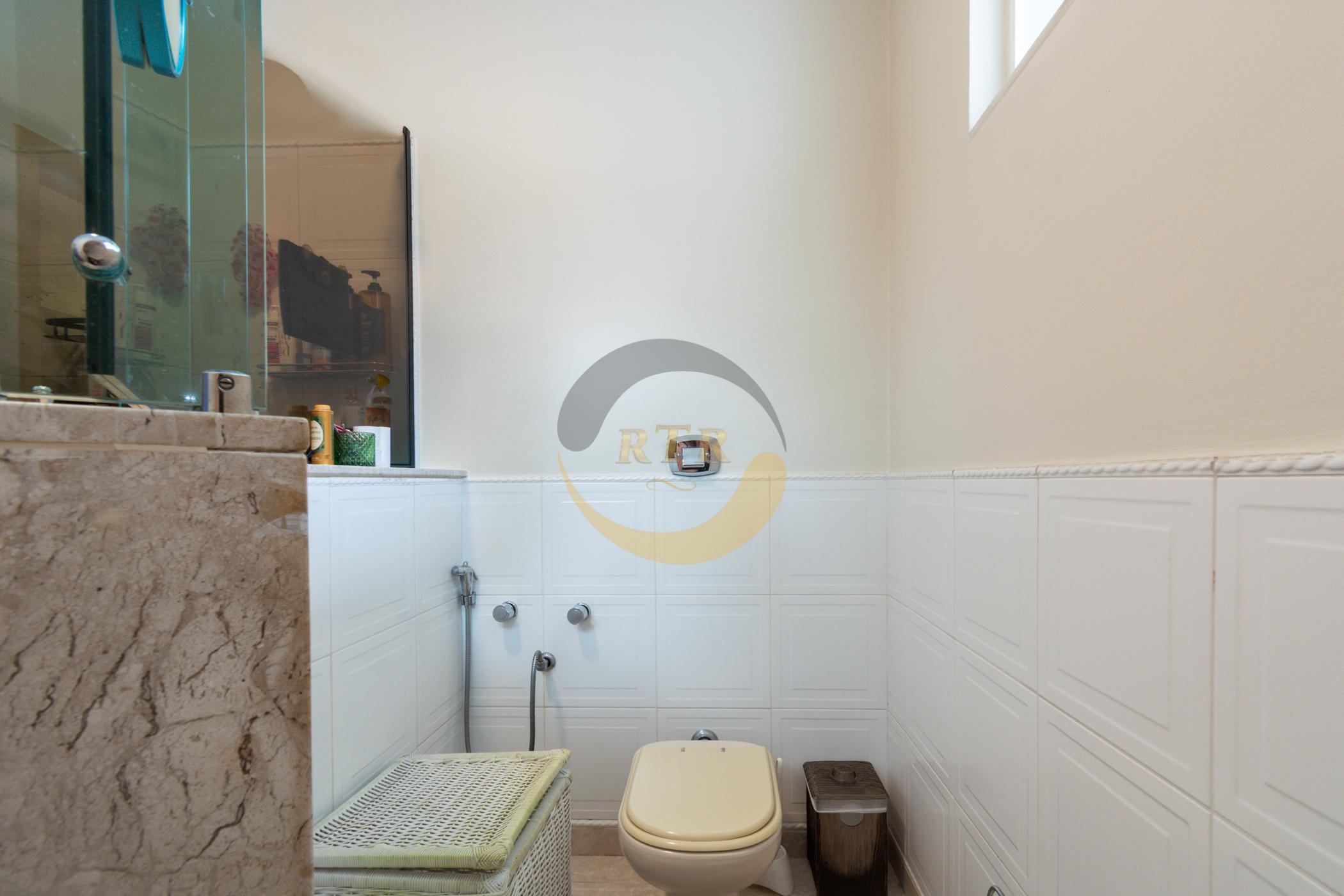 CASA, ALTO PADR&Atilde;O, PLANALTO PAULISTA, 450M&sup2;, 4 DORMIT&Oacute;RIOS, 2 SU&Iacute;TES,  PISCINA, 4 VAGAS  São Paulo - 