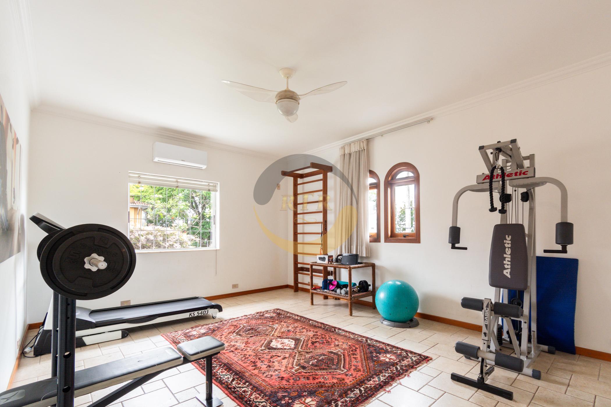 CASA, ALTO PADR&Atilde;O, PLANALTO PAULISTA, 450M&sup2;, 4 DORMIT&Oacute;RIOS, 2 SU&Iacute;TES,  PISCINA, 4 VAGAS  São Paulo - 