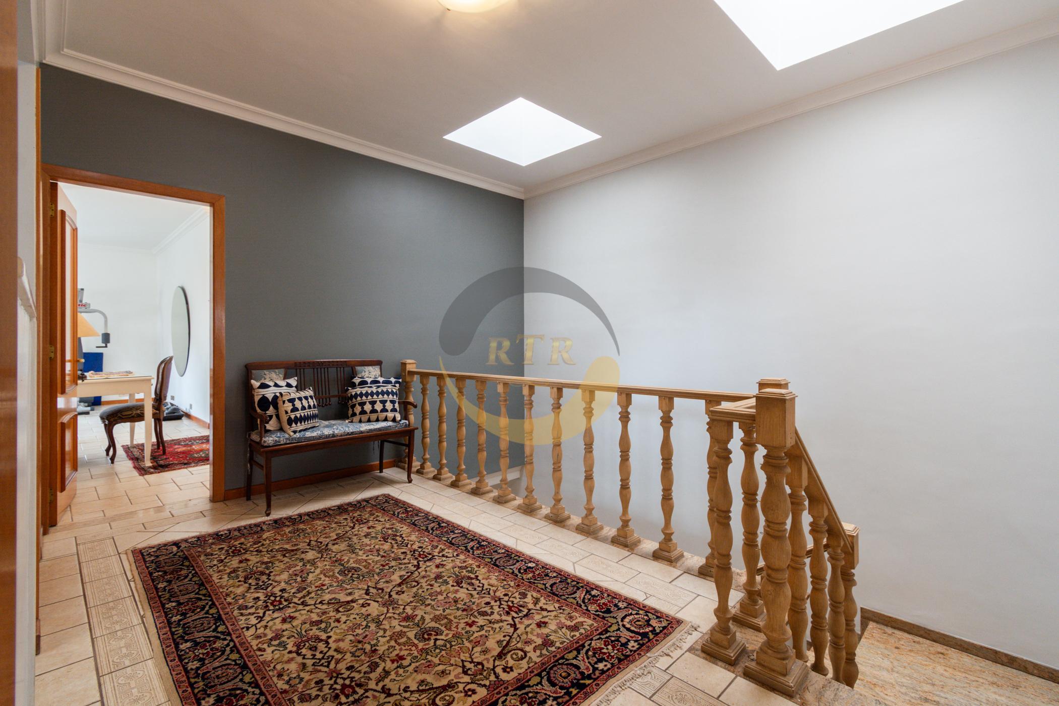 CASA, ALTO PADR&Atilde;O, PLANALTO PAULISTA, 450M&sup2;, 4 DORMIT&Oacute;RIOS, 2 SU&Iacute;TES,  PISCINA, 4 VAGAS  São Paulo - 