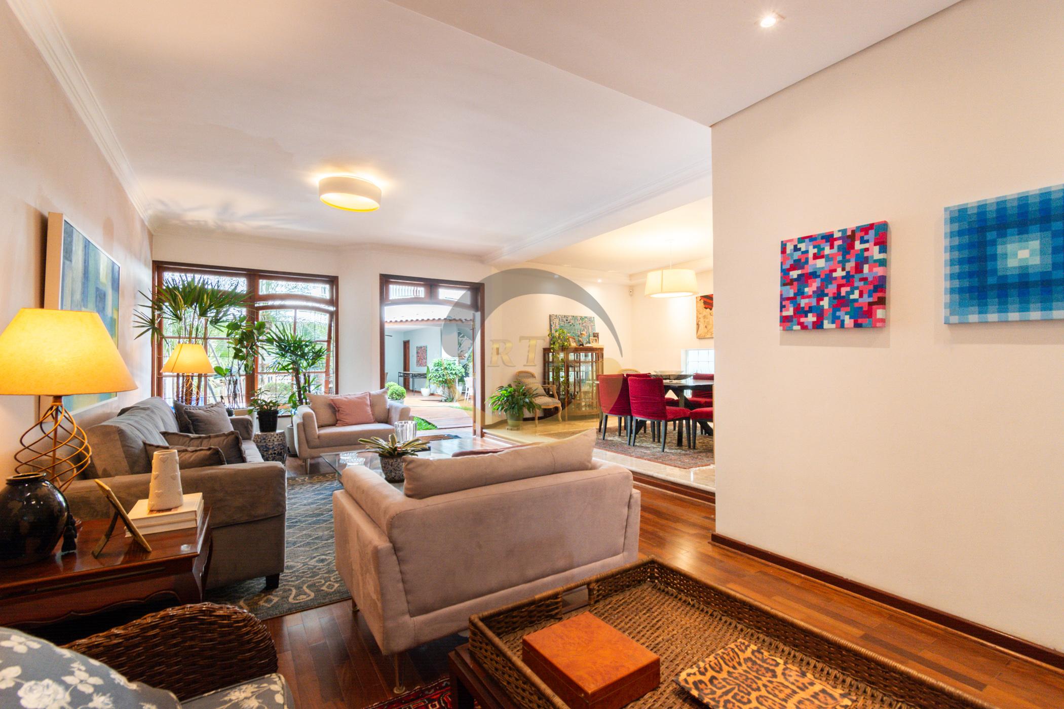 CASA, ALTO PADR&Atilde;O, PLANALTO PAULISTA, 450M&sup2;, 4 DORMIT&Oacute;RIOS, 2 SU&Iacute;TES,  PISCINA, 4 VAGAS  São Paulo - 