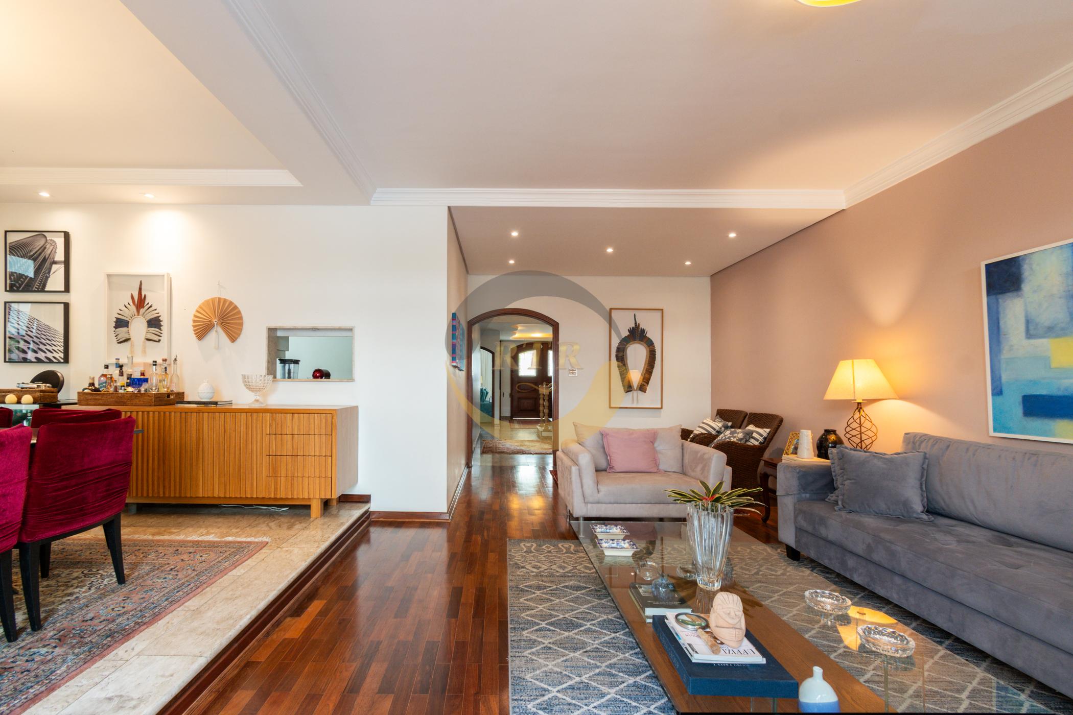 CASA, ALTO PADR&Atilde;O, PLANALTO PAULISTA, 450M&sup2;, 4 DORMIT&Oacute;RIOS, 2 SU&Iacute;TES,  PISCINA, 4 VAGAS  São Paulo - 