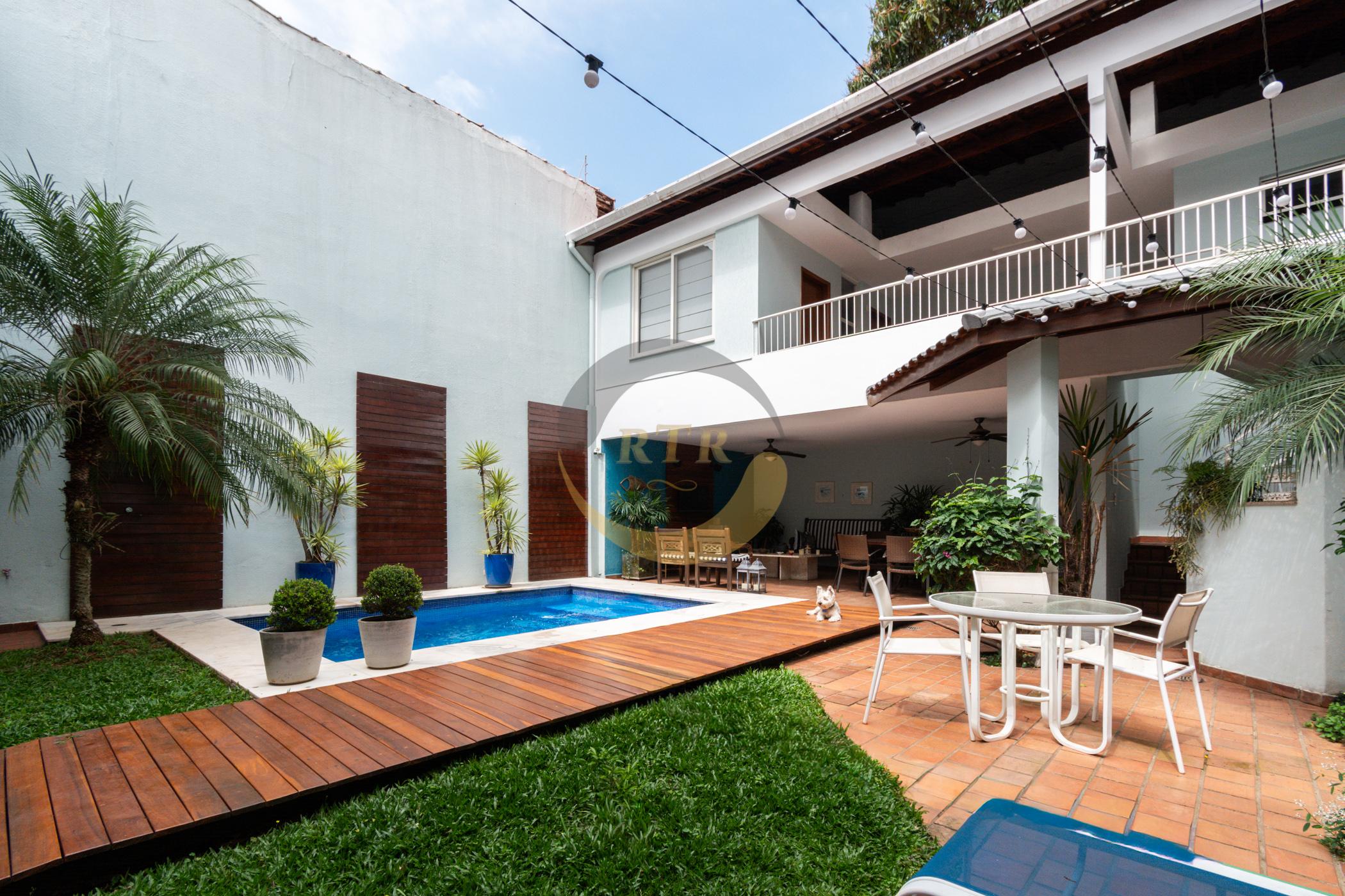 CASA, ALTO PADR&Atilde;O, PLANALTO PAULISTA, 450M&sup2;, 4 DORMIT&Oacute;RIOS, 2 SU&Iacute;TES,  PISCINA, 4 VAGAS  São Paulo - 