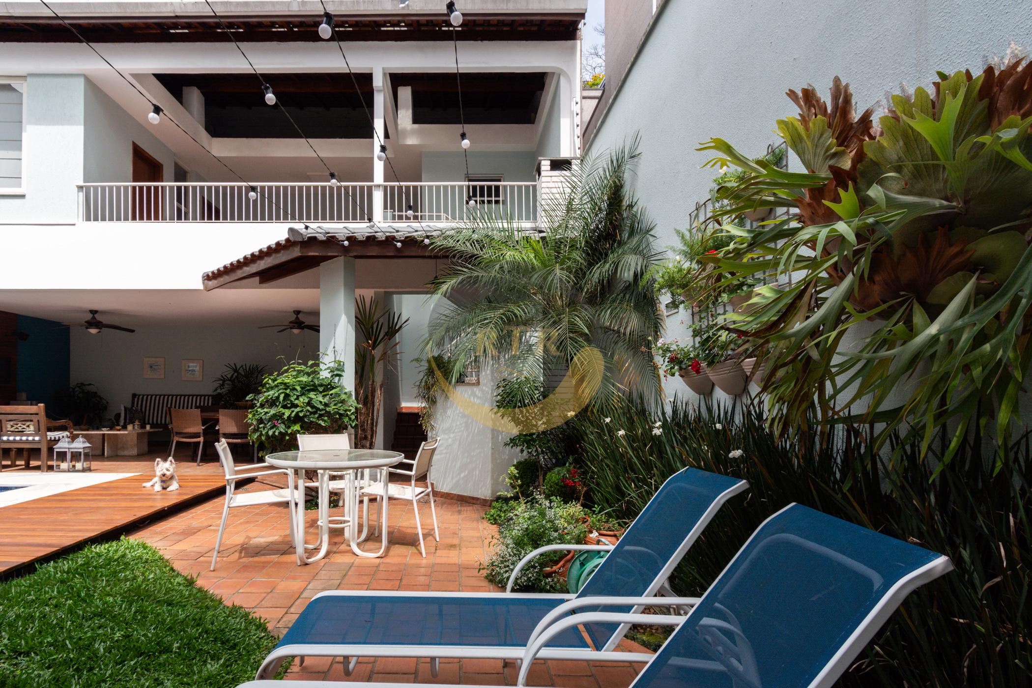 CASA, ALTO PADR&Atilde;O, PLANALTO PAULISTA, 450M&sup2;, 4 DORMIT&Oacute;RIOS, 2 SU&Iacute;TES,  PISCINA, 4 VAGAS  São Paulo - 