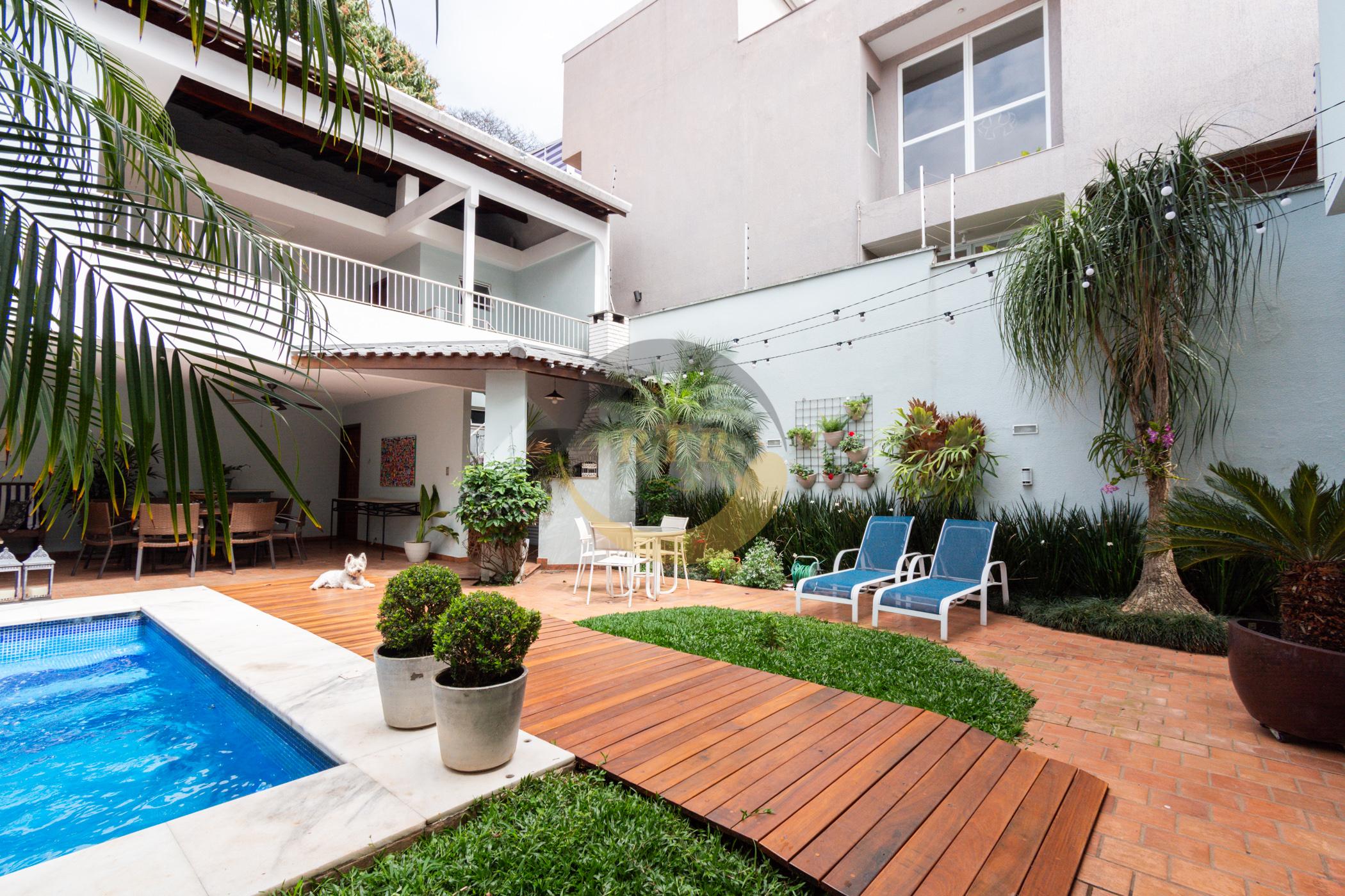 CASA, ALTO PADR&Atilde;O, PLANALTO PAULISTA, 450M&sup2;, 4 DORMIT&Oacute;RIOS, 2 SU&Iacute;TES,  PISCINA, 4 VAGAS  São Paulo - 