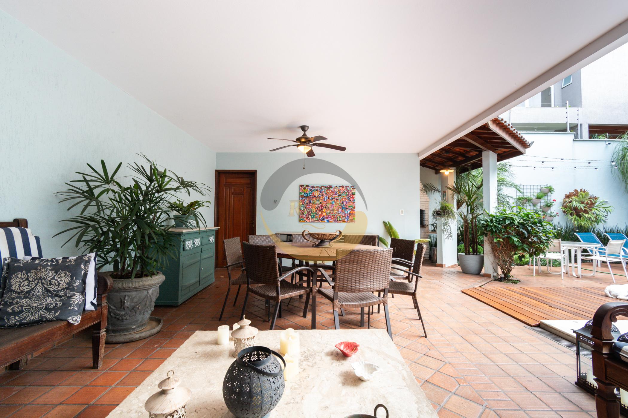 CASA, ALTO PADR&Atilde;O, PLANALTO PAULISTA, 450M&sup2;, 4 DORMIT&Oacute;RIOS, 2 SU&Iacute;TES,  PISCINA, 4 VAGAS  São Paulo - 