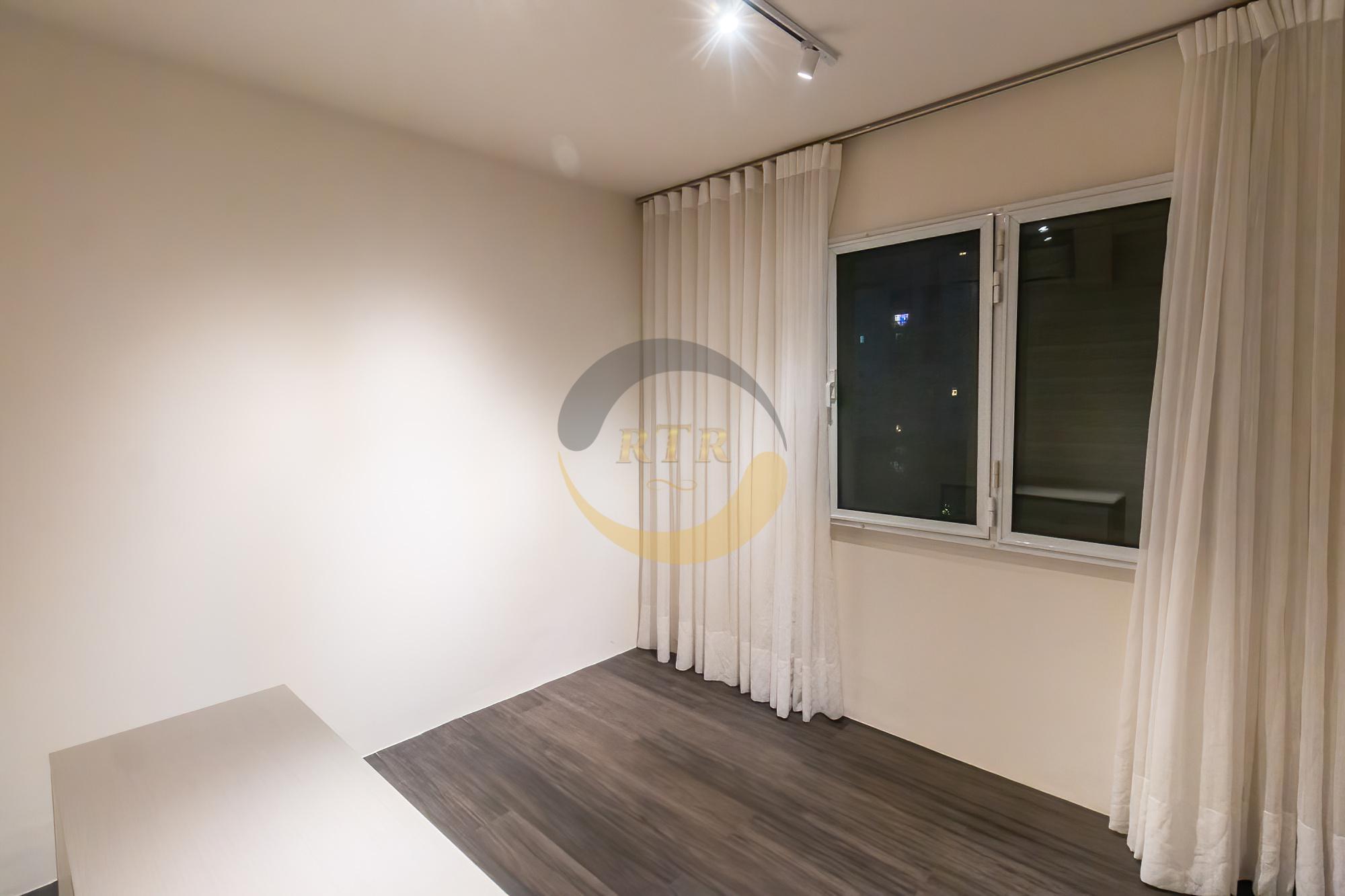 VILA OL&Iacute;MPIA APARTAMENTO, 80 M&sup2;, 2 DORMIT&Oacute;RIOS, VARANDA, 1 SU&Iacute;TE, 1 VAGA, LINDA VISTA!  São Paulo - 