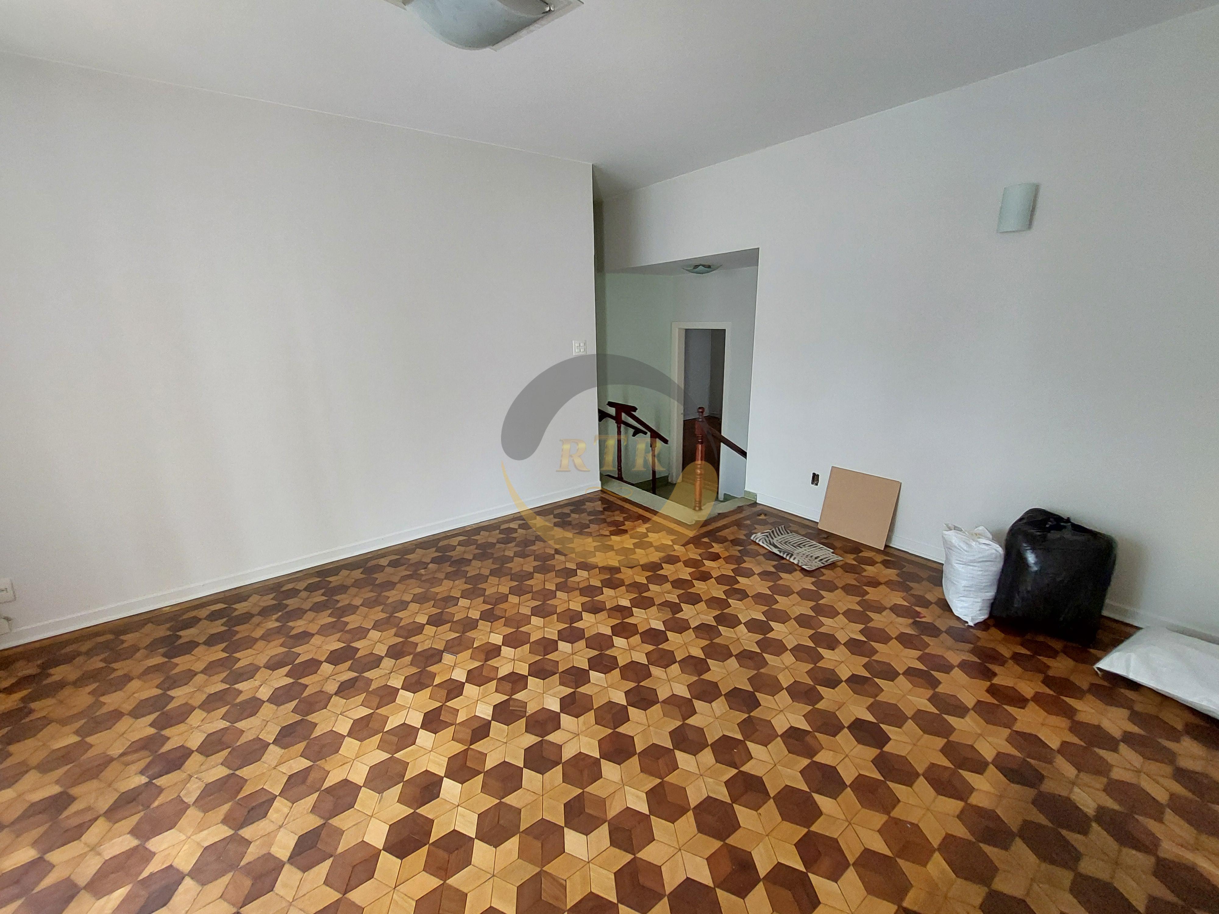 Raridade, Casa T&eacute;rrea, venda, 181 M&sup2; Constru&ccedil;&atilde;o, 3 Dormit&oacute;rios, 1 Su&iacute;te, Jardim Londrina  São Paulo - 