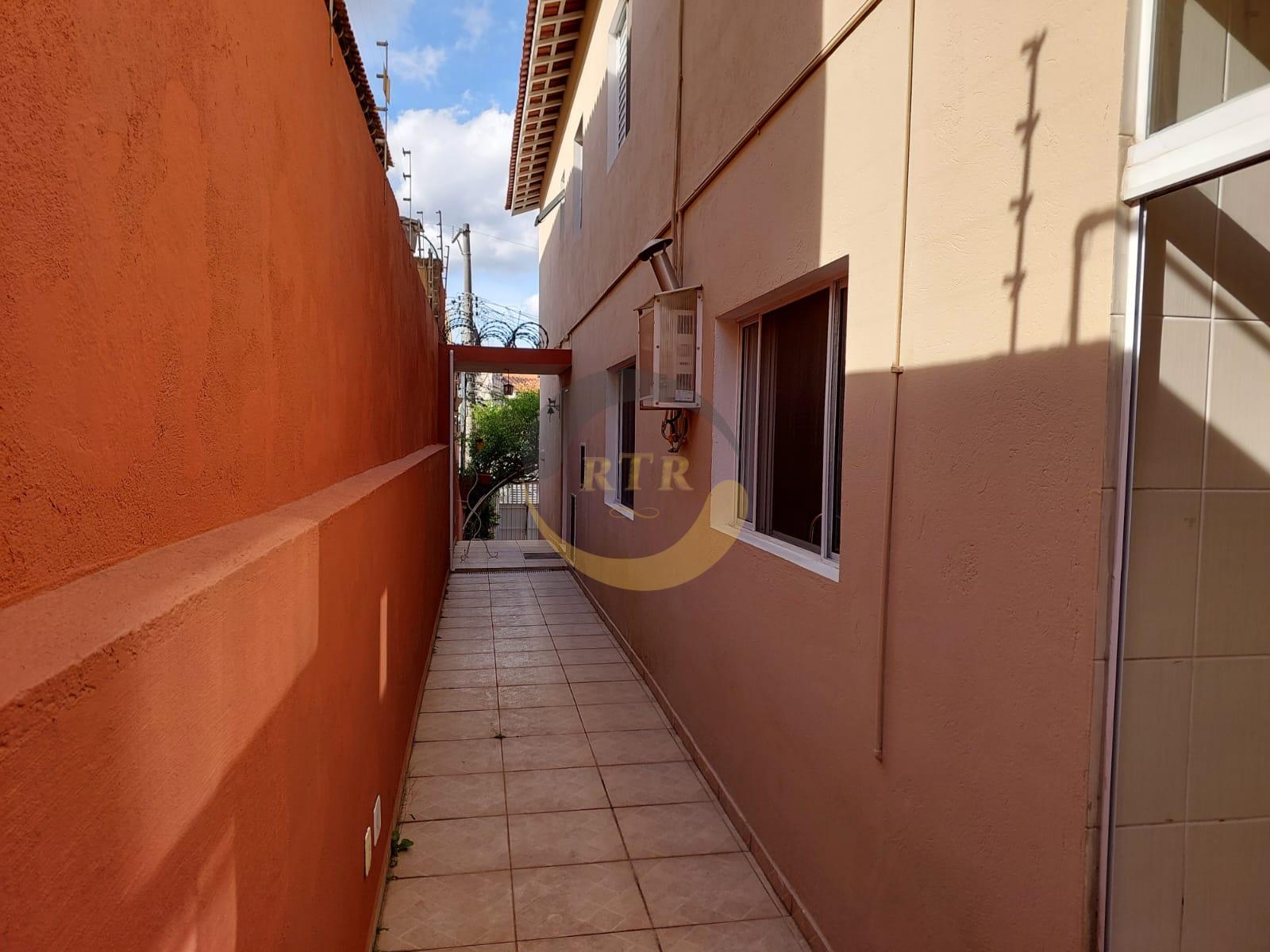 Sobrado, Monte Kemel Parte Alta, 3 dormit&oacute;rios, 1 Su&iacute;te, 2 Vagas, 1 km Metr&ocirc; Vila S&ocirc;nia! Rua Edmundo de Amicis São Paulo - 