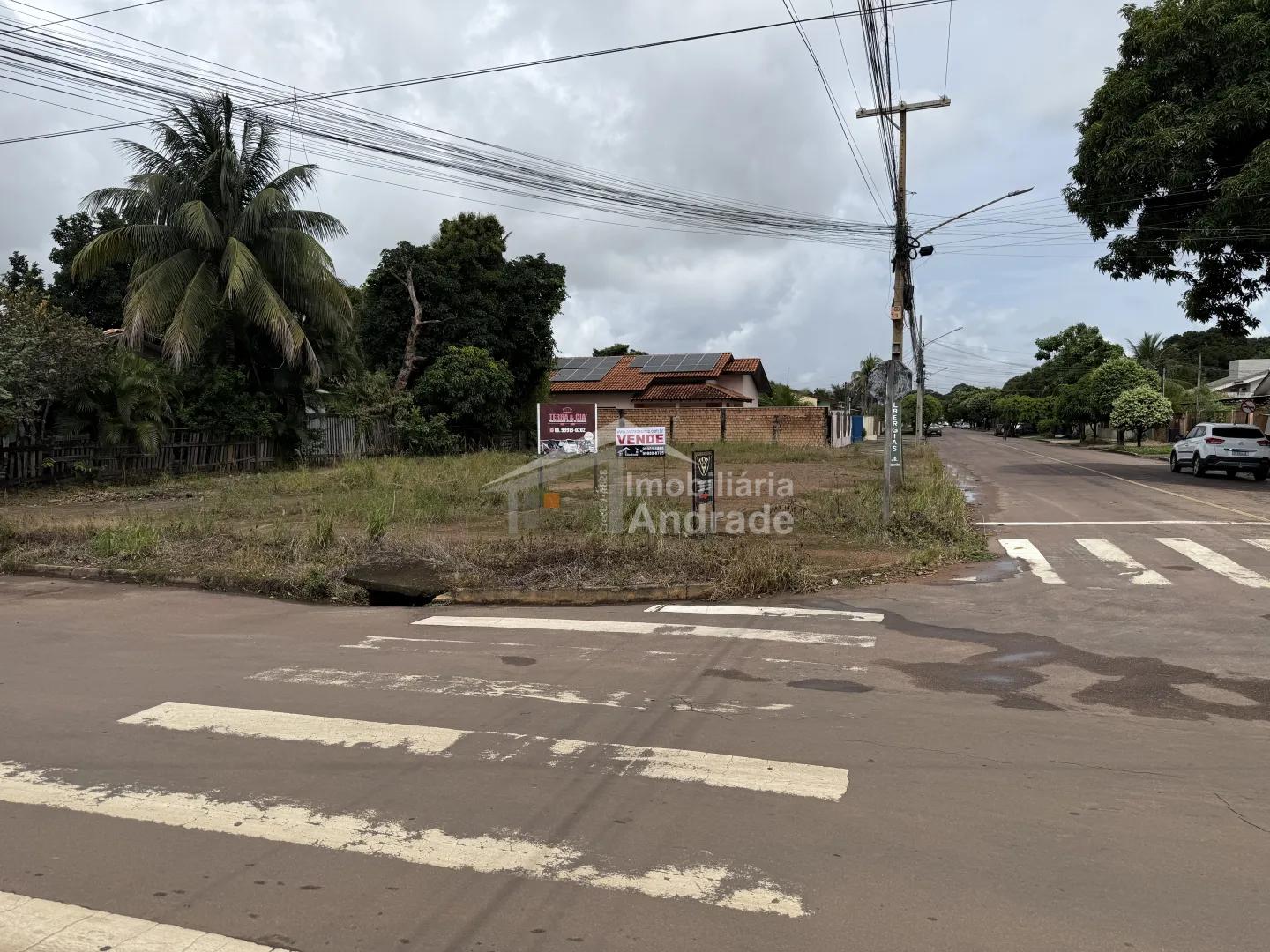 &Oacute;timo terreno de esquina em Avenida comercial de Sinop  Sinop - 