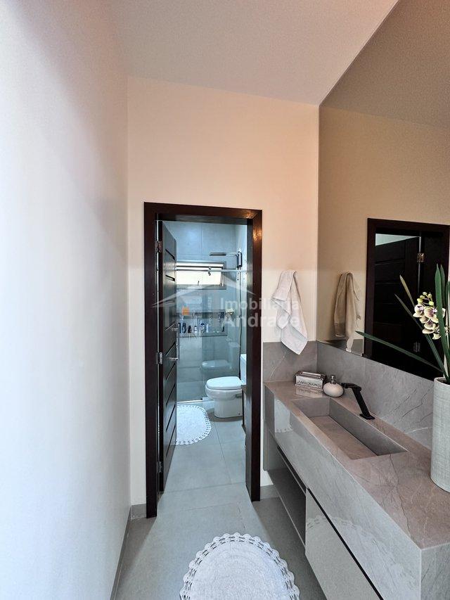 Casa à venda no Jardim Belo Horizonte Rua das Guabirobas  Sinop - 