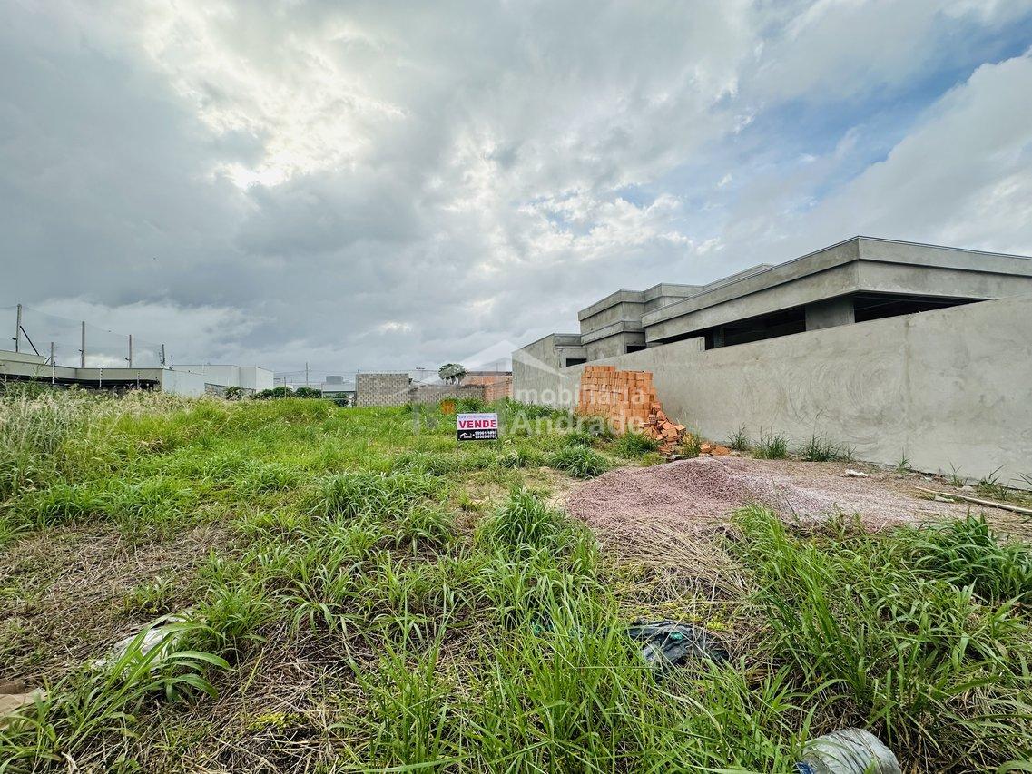 Terreno á venda no Residencial Santa Cecilia  Sinop - 