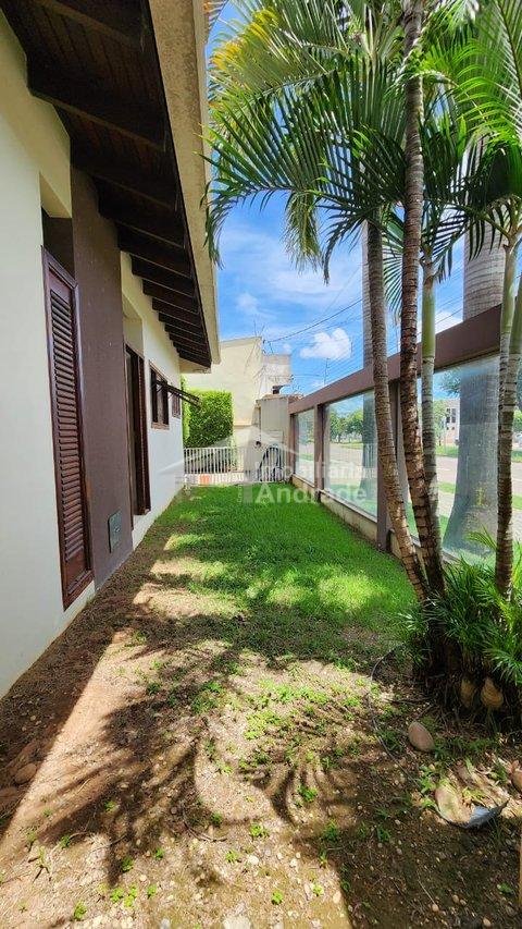 Excelente Imóvel em avenida no centro em Sinop/MT  Sinop - 