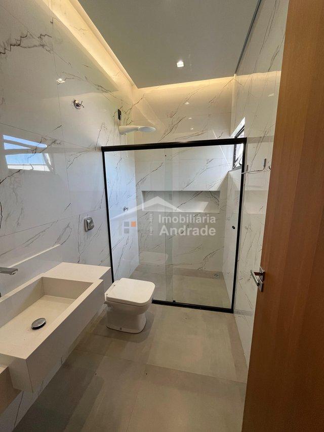 Casa á venda no Riviera Suiça  Sinop - 