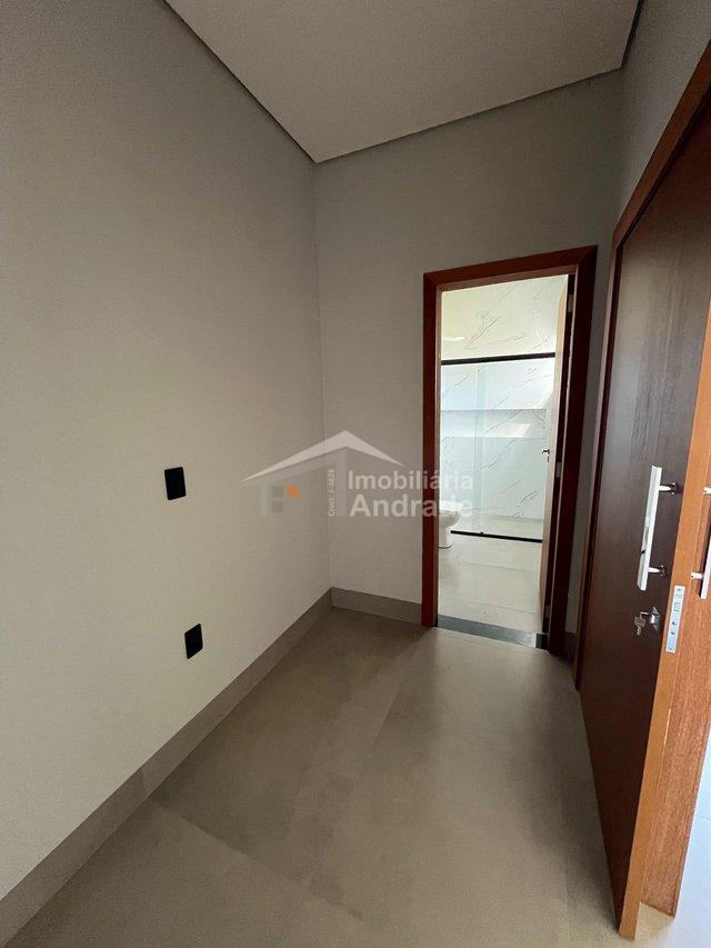 Casa á venda no Riviera Suiça  Sinop - 