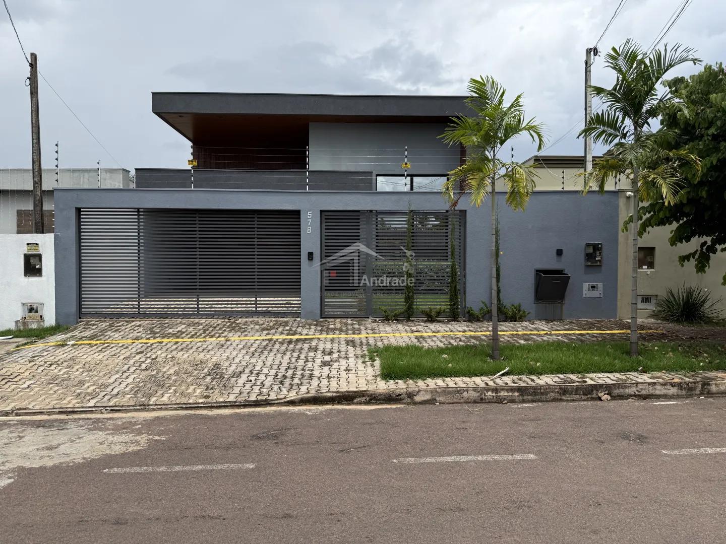 Casa, 3 quartos, 211 m² - Foto 1