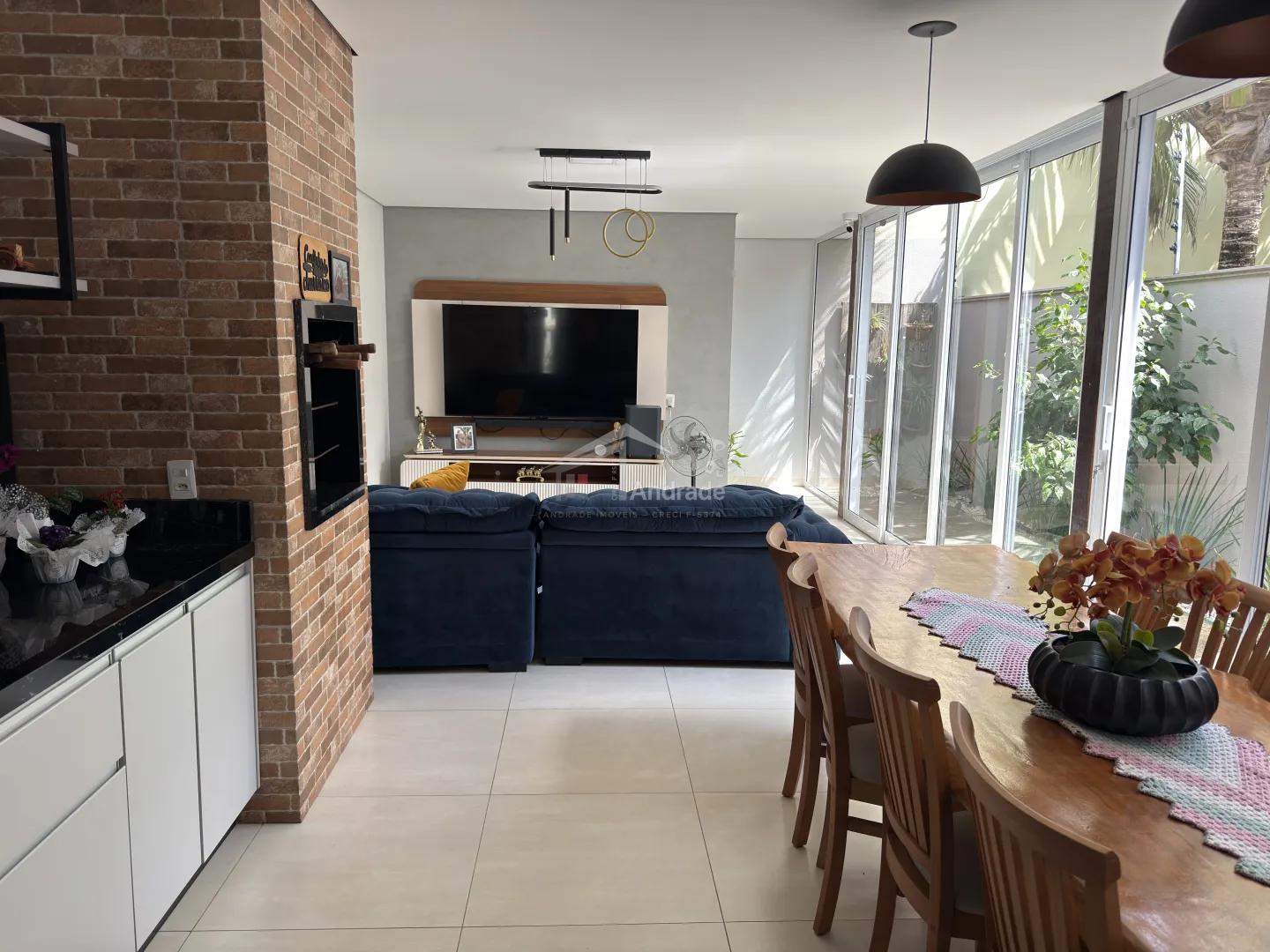 Casa &aacute; venda no Jardim Oliveiras Rua das Avencas  Sinop - 