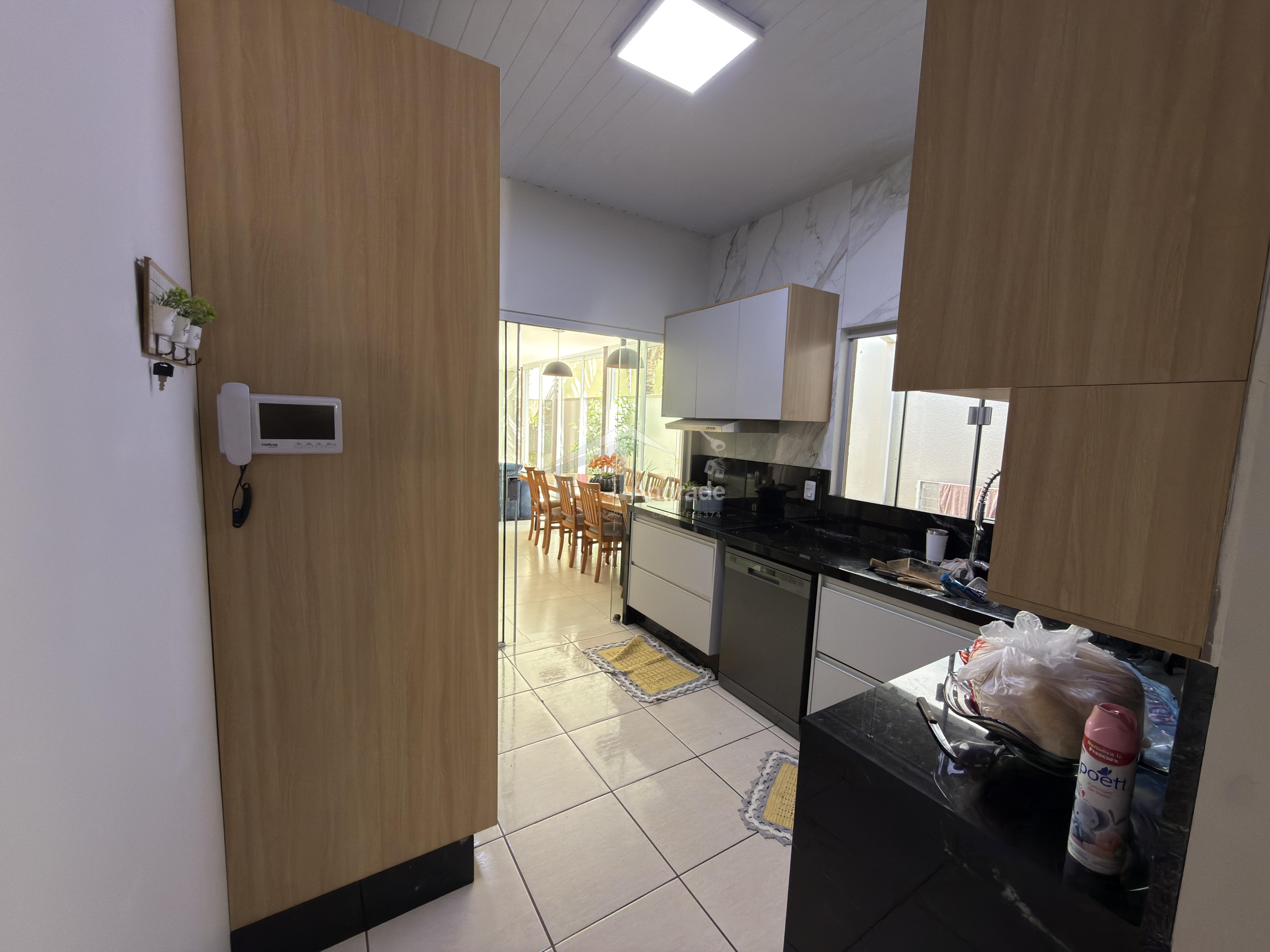 Casa &aacute; venda no Jardim Oliveiras Rua das Avencas  Sinop - 