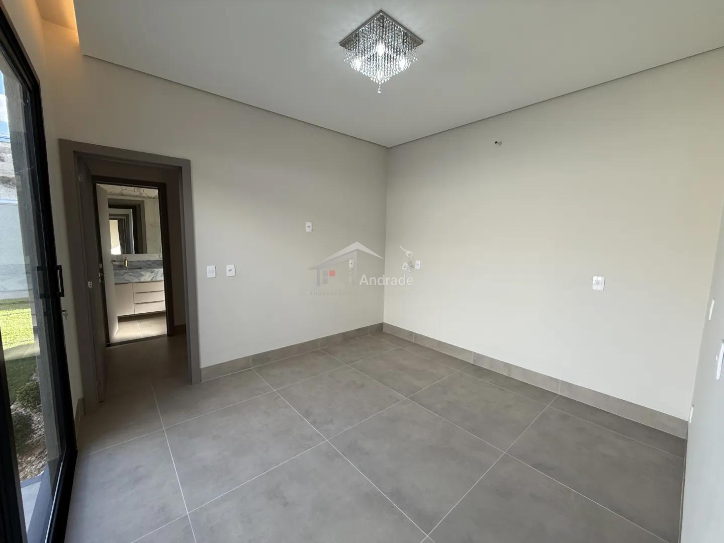 Casa &agrave; venda no Jardim N&aacute;poles Residencial da Fastech  Sinop - 