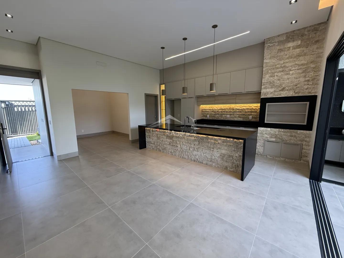 Casa &agrave; venda no Jardim N&aacute;poles Residencial da Fastech  Sinop - 