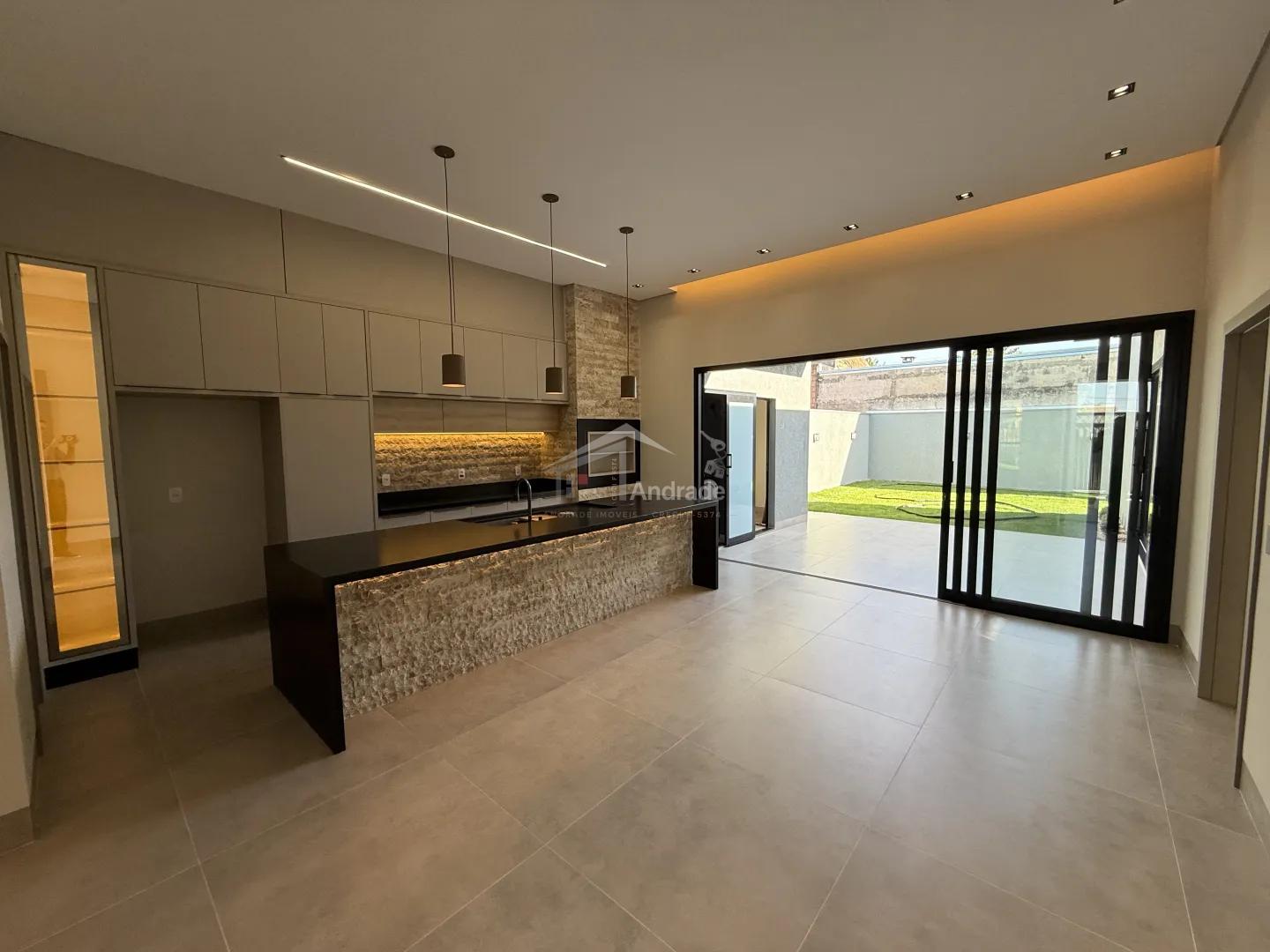 Casa &agrave; venda no Jardim N&aacute;poles Residencial da Fastech  Sinop - 