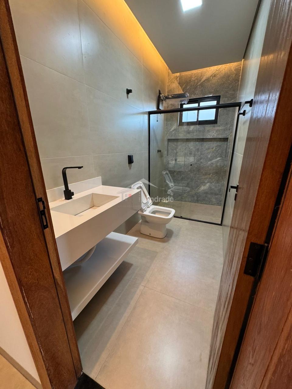 Casa &aacute; venda no Jardim N&aacute;poles  Sinop - 
