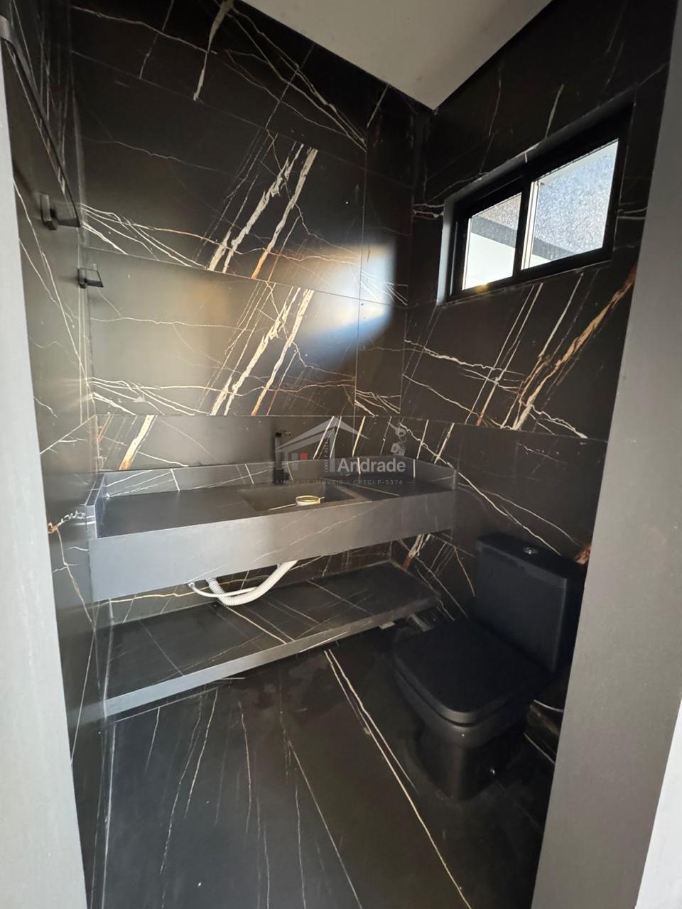 Casa &aacute; venda no Jardim N&aacute;poles  Sinop - 