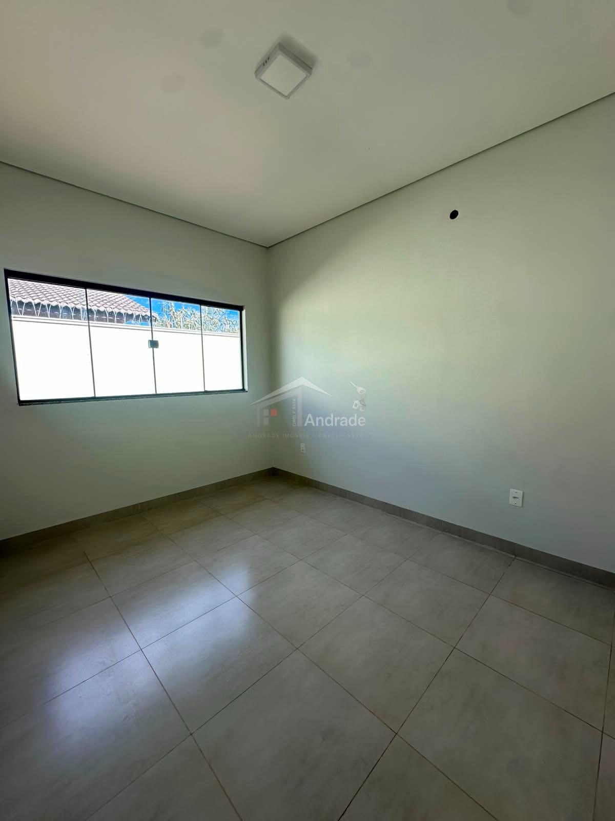 Casa semi-nova Jardim It&aacute;lia 3  Sinop - 