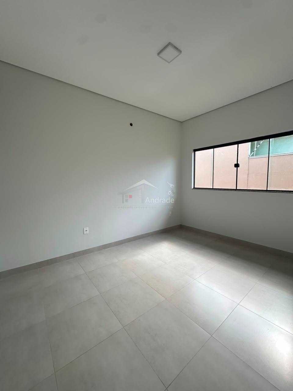 Casa semi-nova Jardim It&aacute;lia 3  Sinop - 