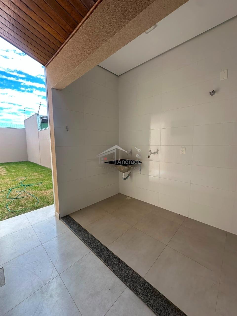 Casa semi-nova Jardim It&aacute;lia 3  Sinop - 