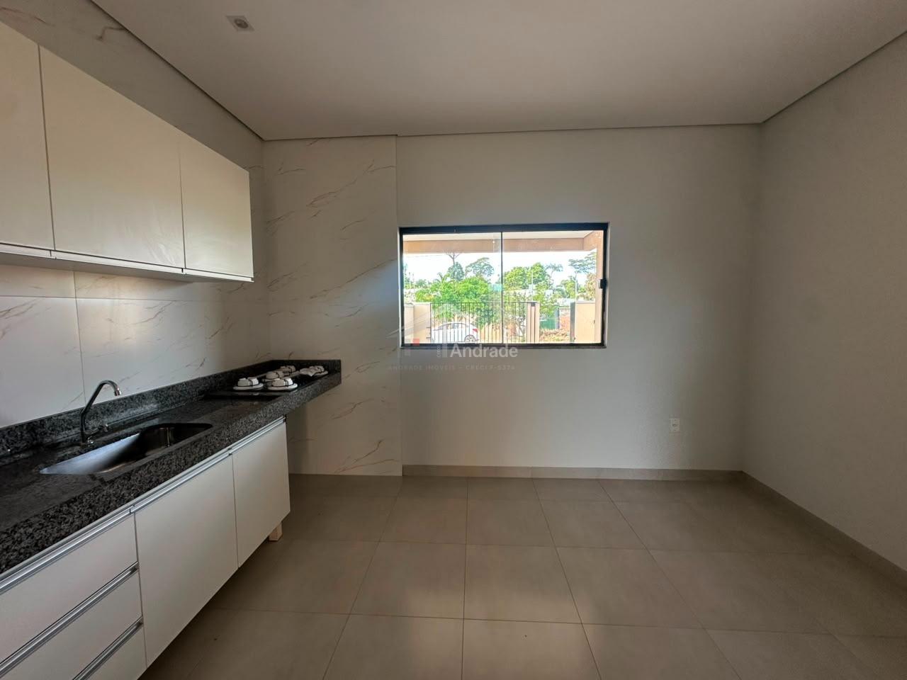 Casa semi-nova Jardim It&aacute;lia 3  Sinop - 