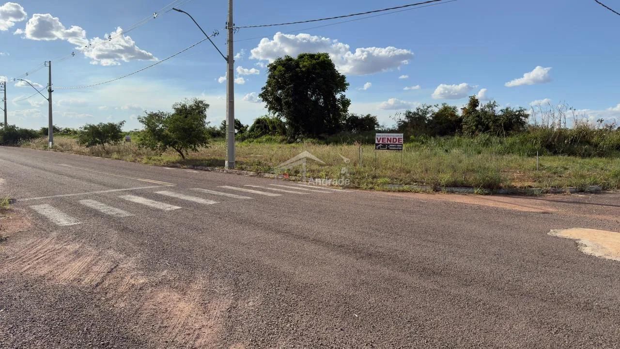 4 Terrenos juntos &agrave; Venda no Residencial Parque do Lago de esquina  Sinop - 