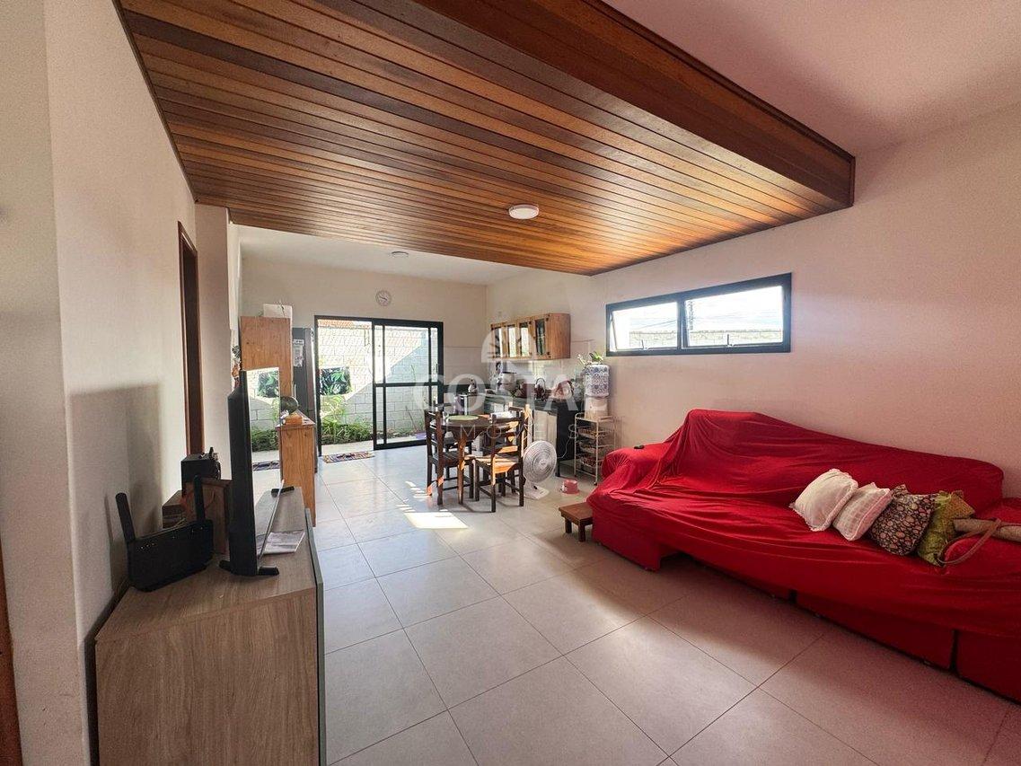 Casa com 02 Suítes em Condomínio à Venda - Pontal de Santa Marina, Caraguatatuba/SP - Caraguatatuba - 
