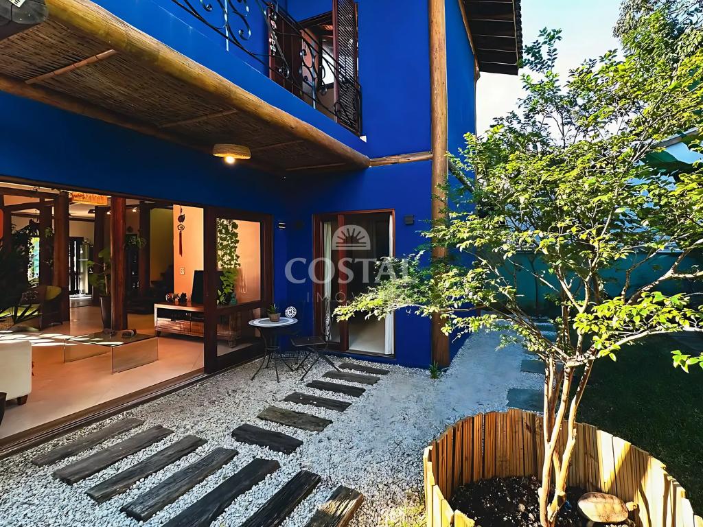 Casa Alto Padrão com 03 dormitórios (sendo 1 suíte) à Venda - Perequê Açu, Ubatuba/SP - Ubatuba - 
