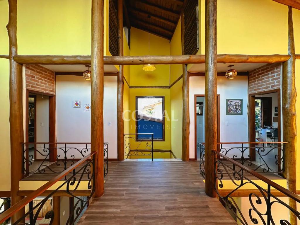 Casa Alto Padrão com 03 dormitórios (sendo 1 suíte) à Venda - Perequê Açu, Ubatuba/SP - Ubatuba - 