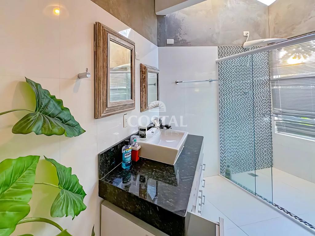 Casa de Condomínio Alto Padrão com 04 Suítes - Toninhas, Ubatuba/SP  Ubatuba - 