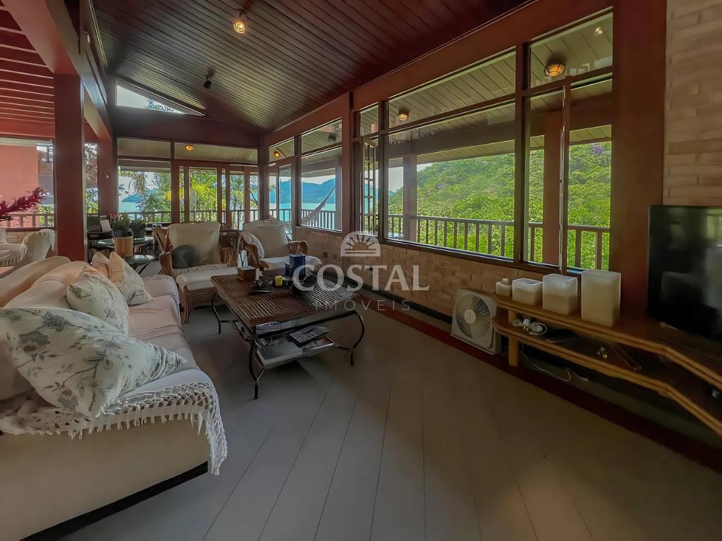 Casa de Condomínio Alto Padrão com 06 Suítes -  Domingas Dias, Ubatuba/SP - Ubatuba - 