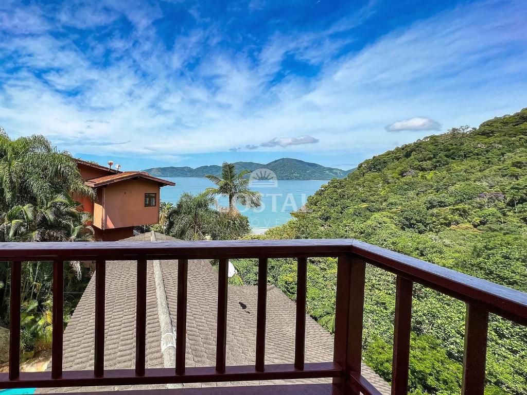 Casa de Condomínio Alto Padrão com 06 Suítes -  Domingas Dias, Ubatuba/SP - Ubatuba - 