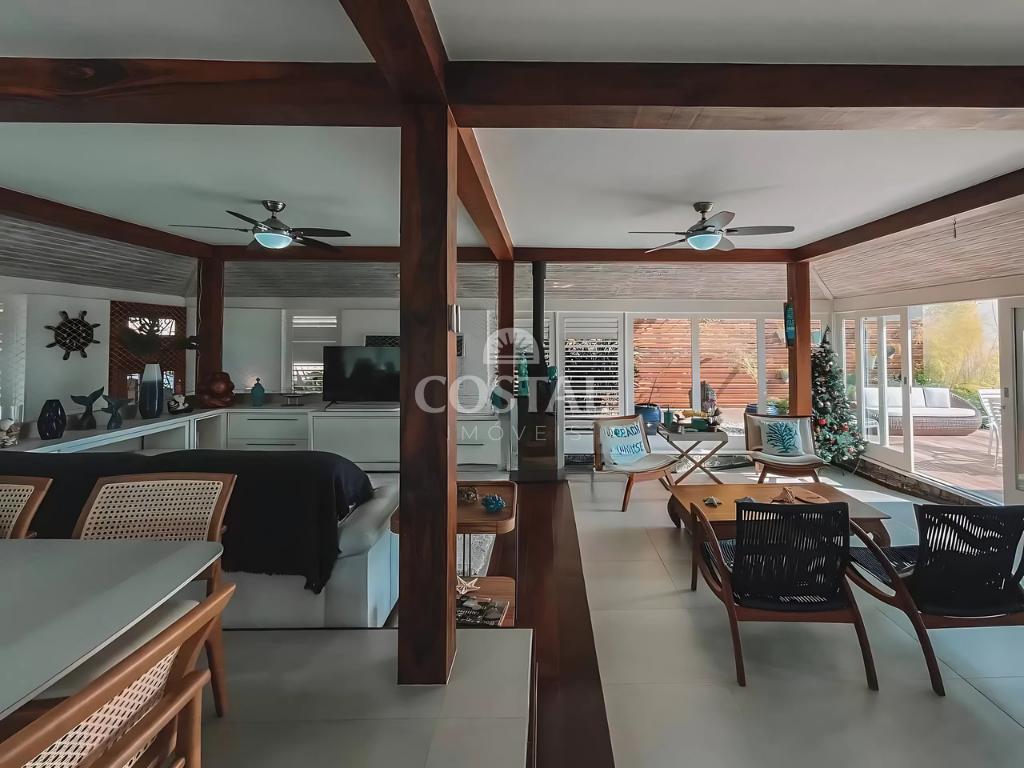 Casa de Condomínio Alto Padrão com 04 Suítes À Venda - Itaguá, Ubatuba/SP - Ubatuba - 