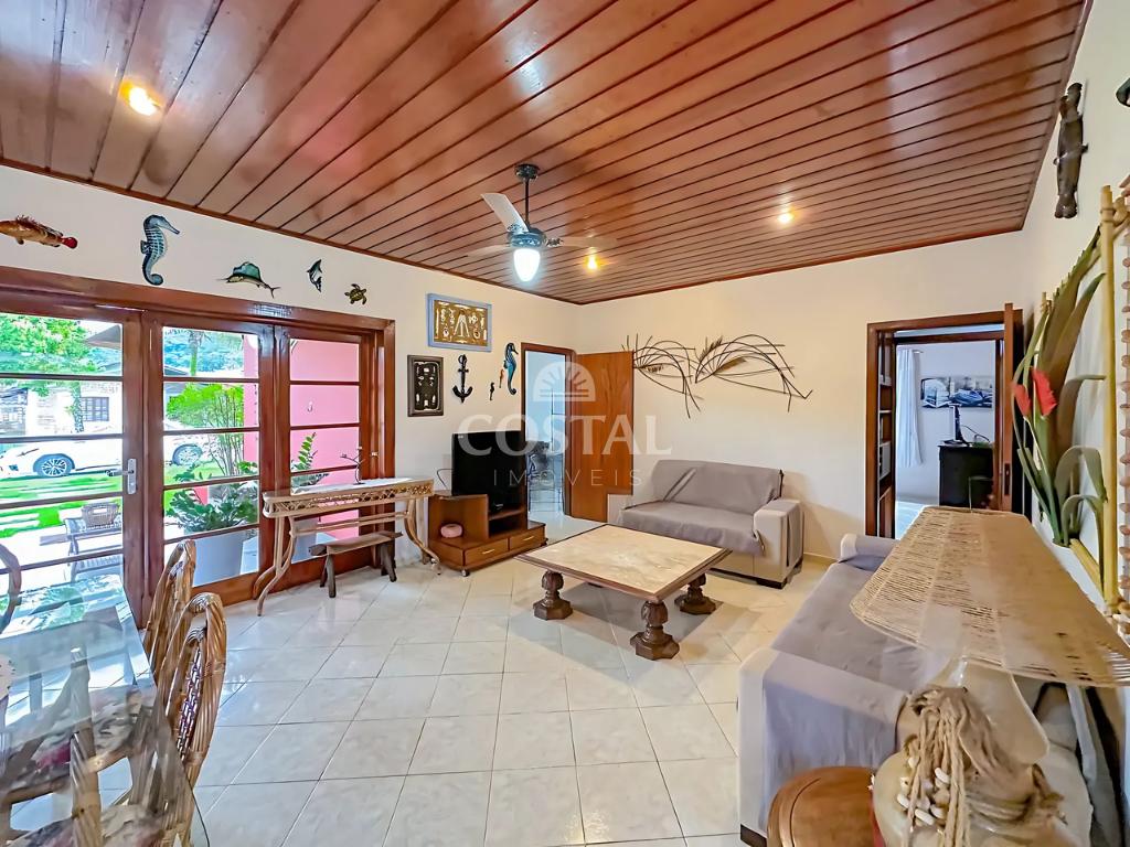 Casa de Condomínio Alto Padrão com 05 Dorms à Venda - Praia do Lazaro, Ubatuba/SP - Ubatuba - 